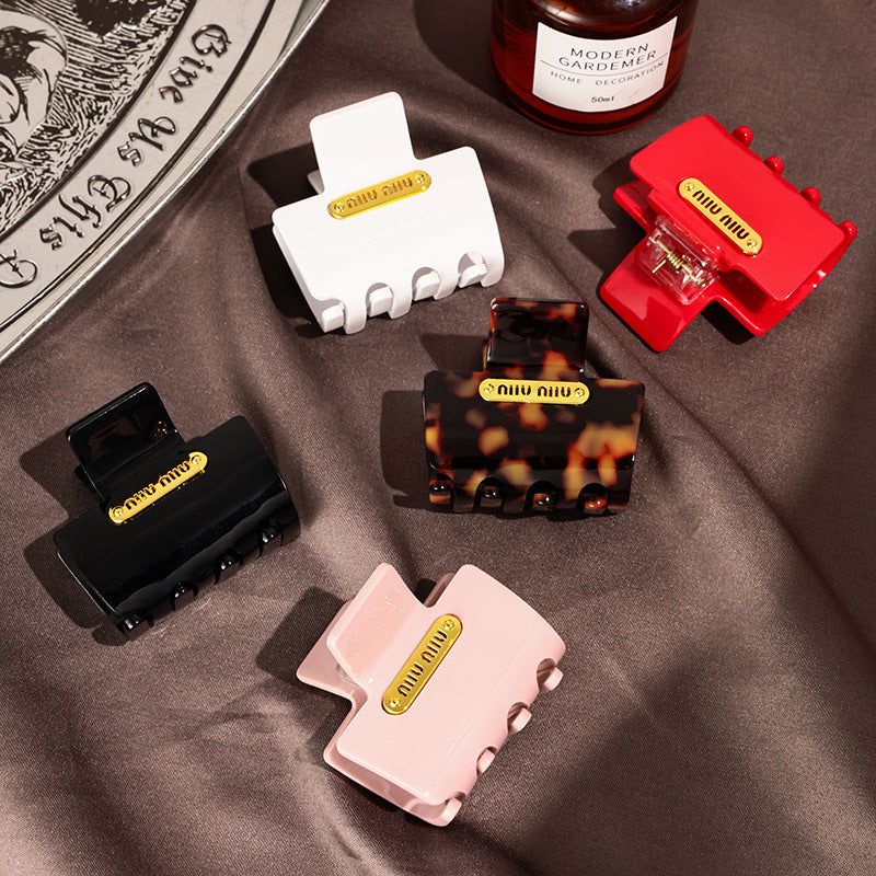 Miu Miu迷你发夹（共5个，如图所示）