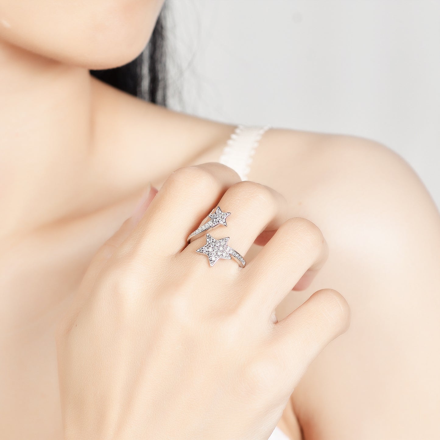 Full Moissanite Double Star Crossover Moissanite Ring