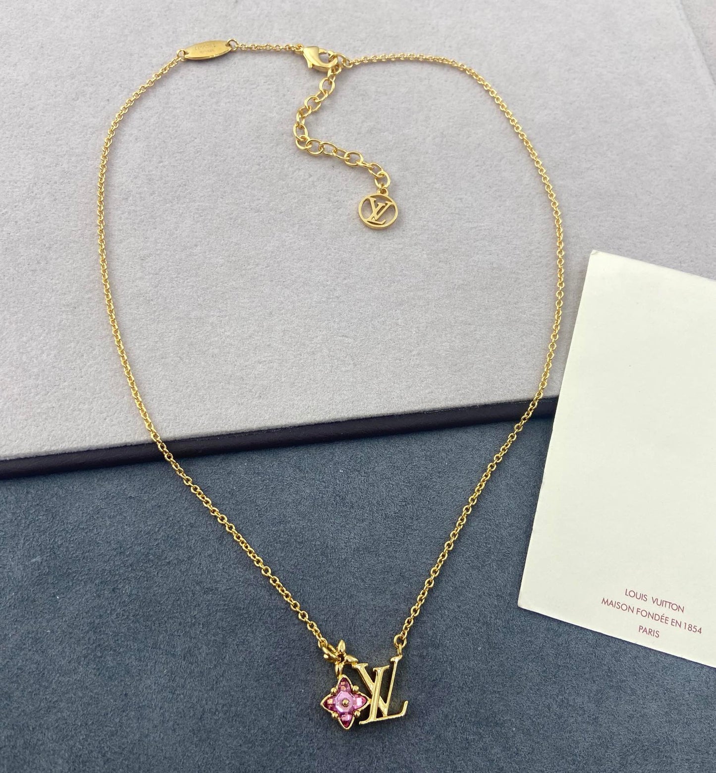 LV Single Pink Diamond Necklace Bracelet