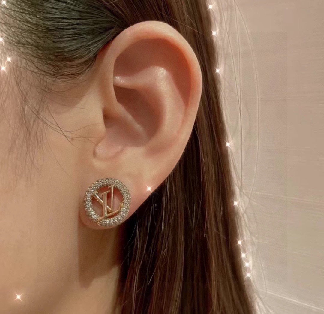 LV Circle Diamond Earrings