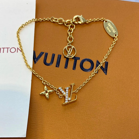 LV Diamond Logo Necklace Bracelet