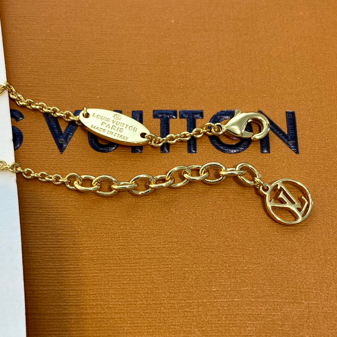 LV Diamond Logo Necklace Bracelet