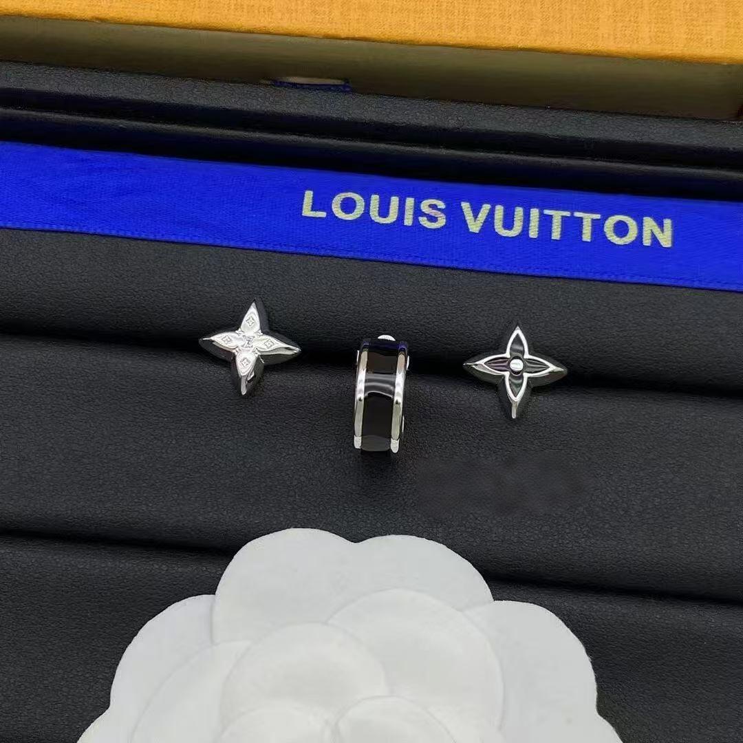 LV Black Star Earrings Set