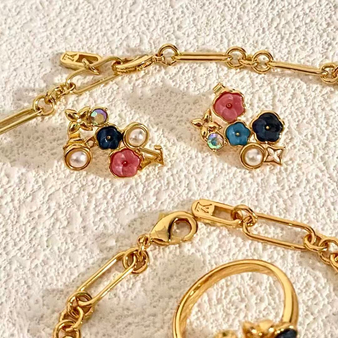 LV Flower Charm Necklace Bracelet Earrings