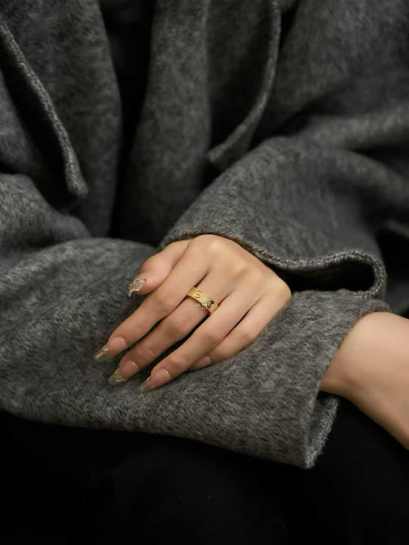 Lux Cartier Love Unlimited Ring