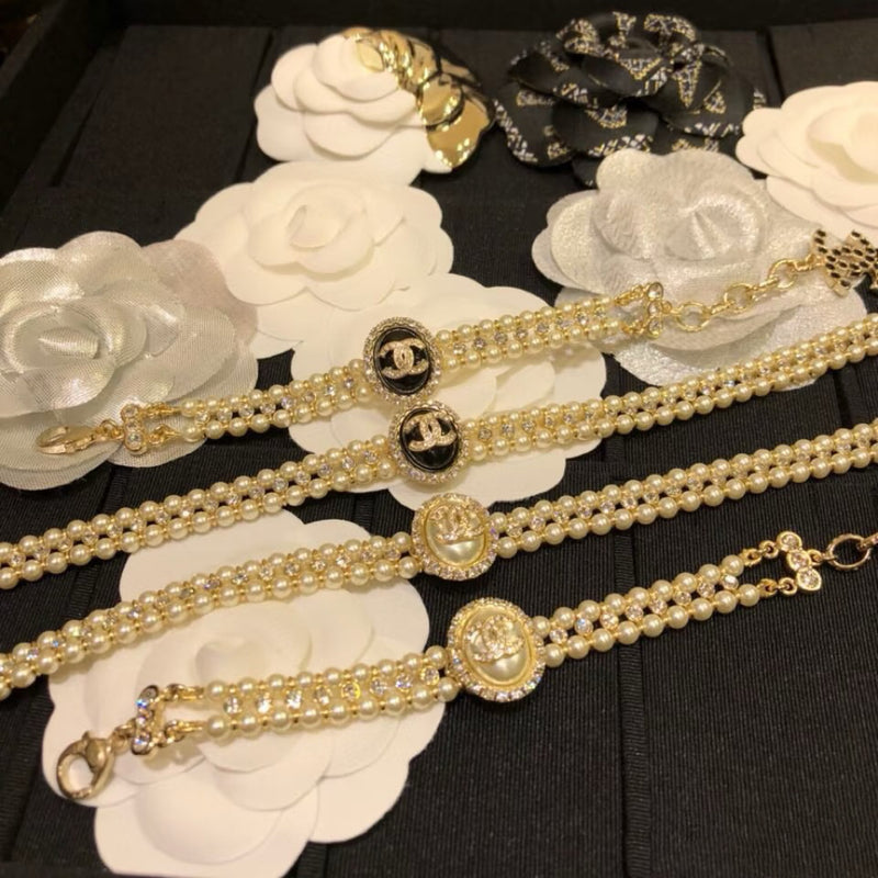 香奈儿珍珠黑色颈链