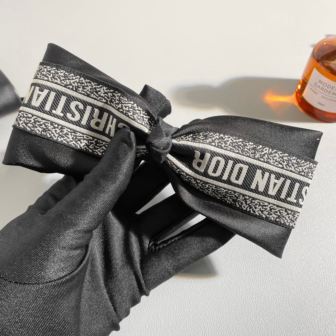 Dior Black White Bowknot Hair Accessory