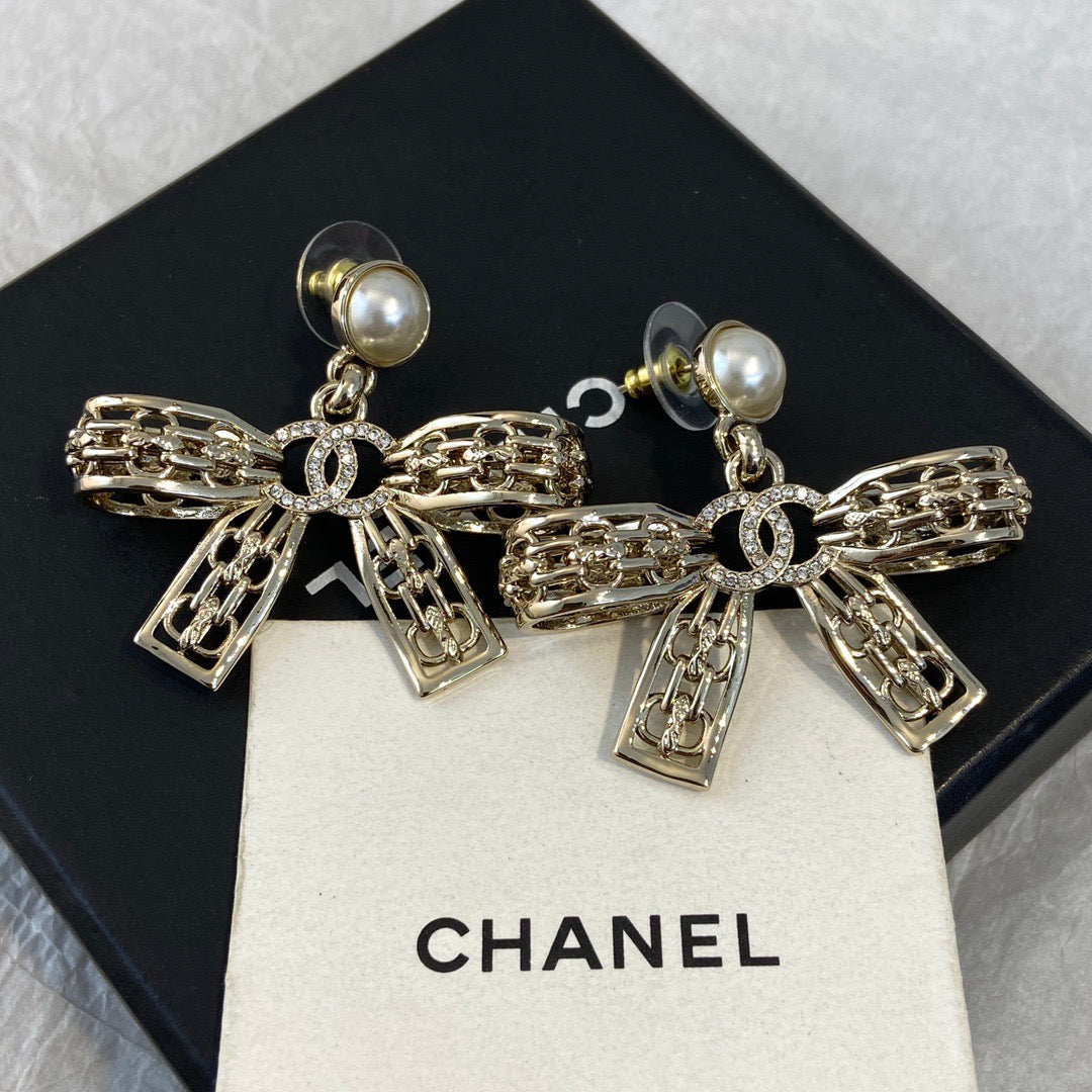 Chanel Gold Bowknot Earrings