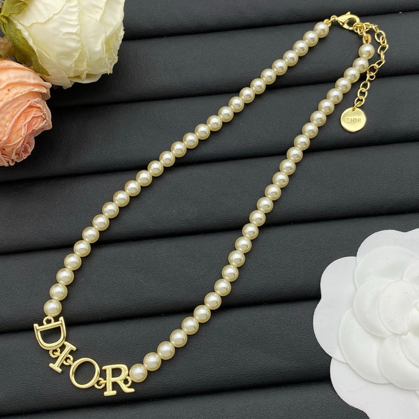 迪奥珍珠字母项链手链