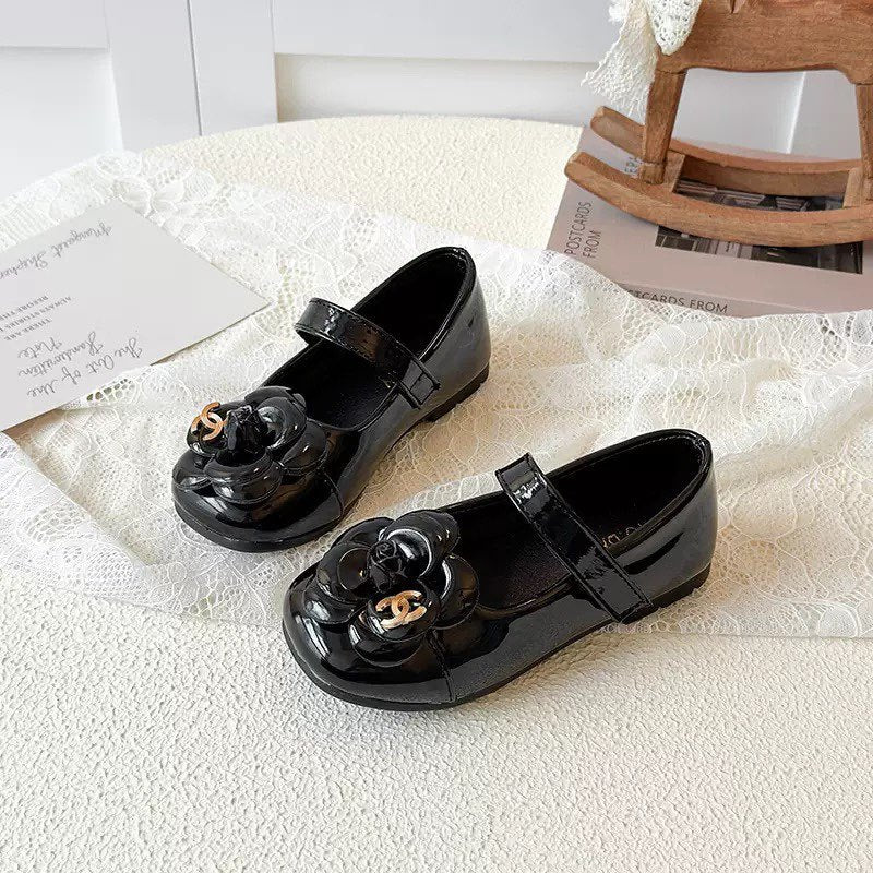 Chanel Kids Black White Leather Flat