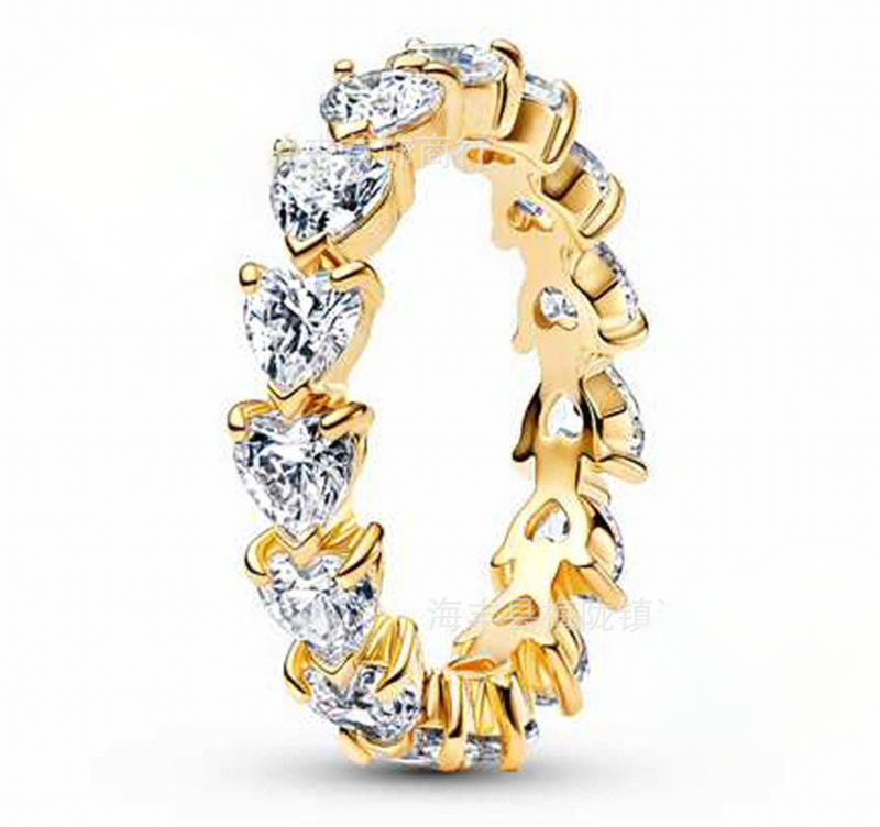 Pandora Wreath Ring