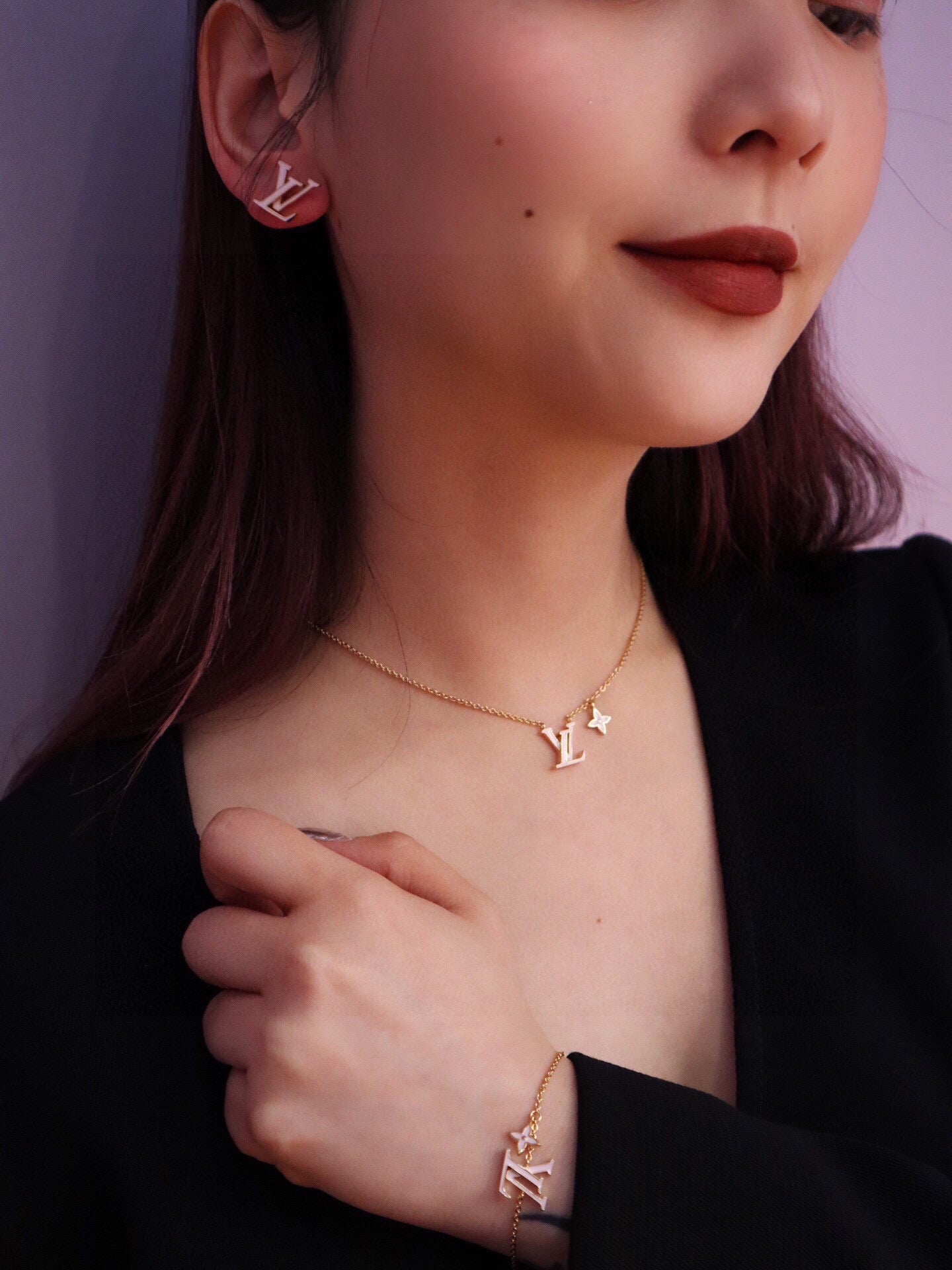 LV Pink Letter Necklace Bracelet Earrings