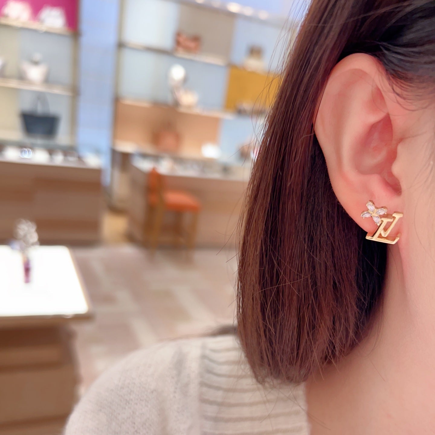 LV Diamond Flower Earrings